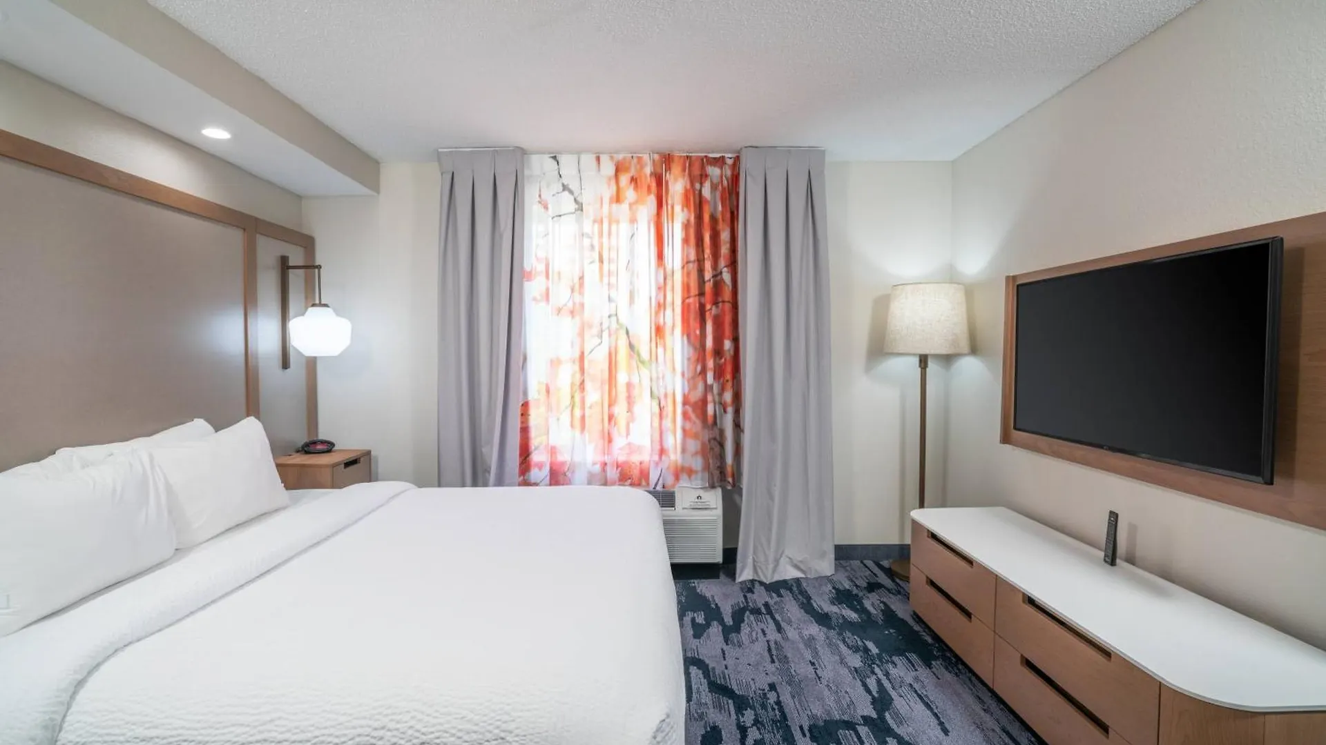 Fairfield Inn & Suites Memphis I-240 & Perkins Hotel